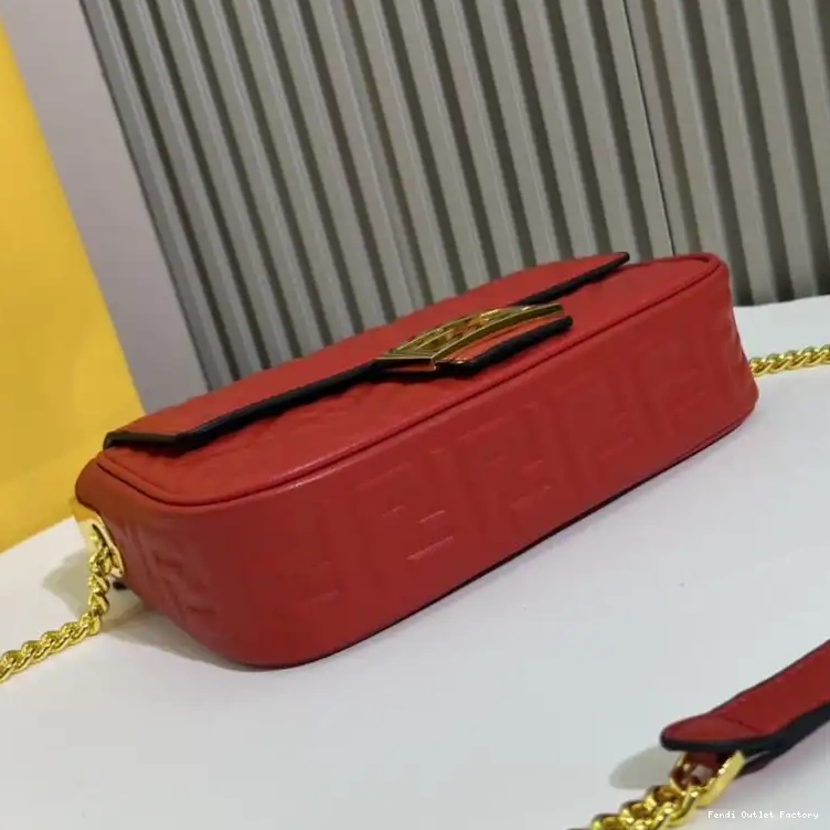 Affordable HOT Nappa Red In Motif Chain FF Midi Leather Fendi Baguette Bag 0324